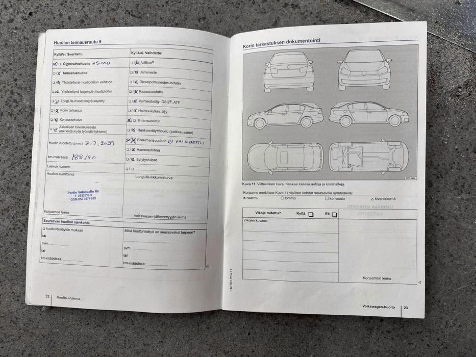 VOLKSWAGEN Polo 2015