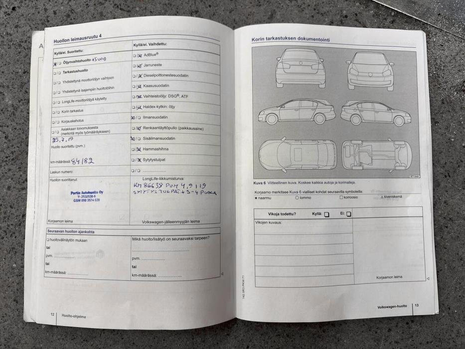 VOLKSWAGEN Polo 2015