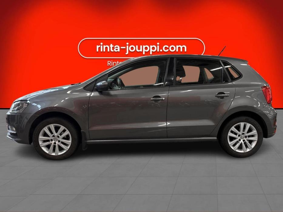 VOLKSWAGEN Polo 2015