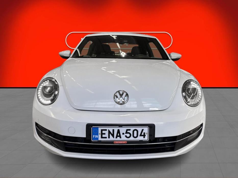 VOLKSWAGEN Beetle 2014