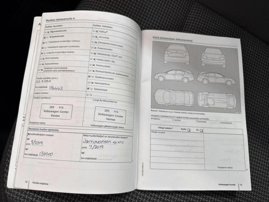 VOLKSWAGEN Beetle 2014