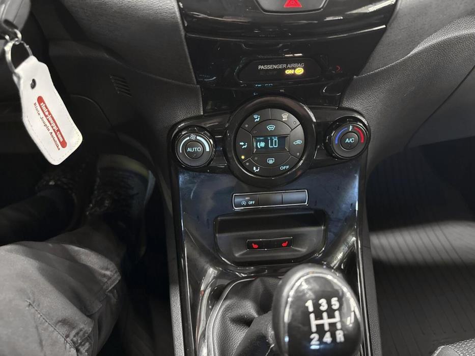 FORD Fiesta 2016