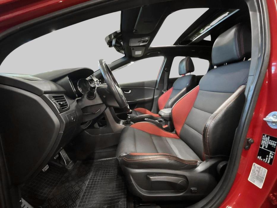 HYUNDAI i30 5d 2016