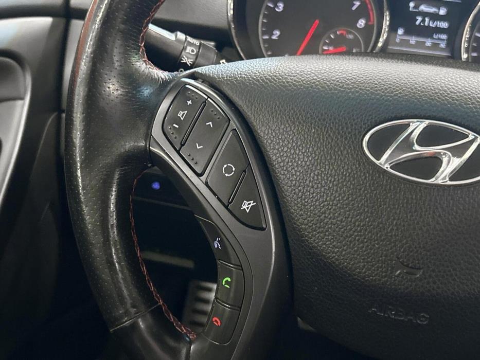HYUNDAI i30 5d 2016