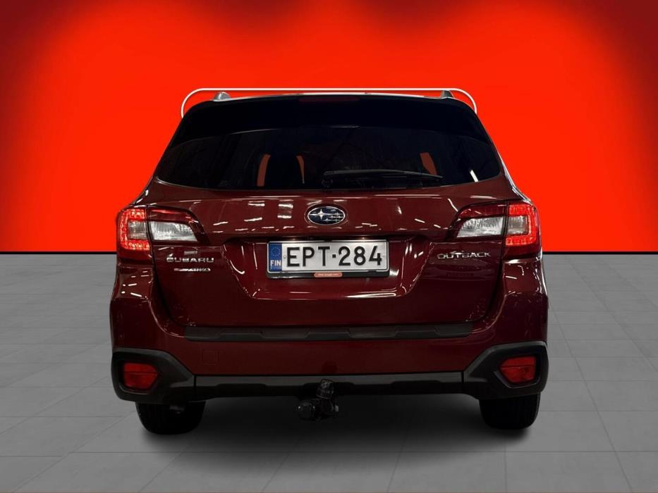 SUBARU Outback 2018