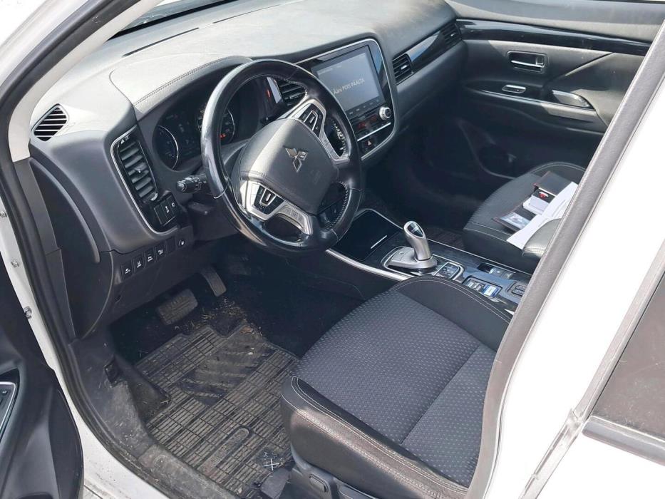 MITSUBISHI Outlander PHEV 2019