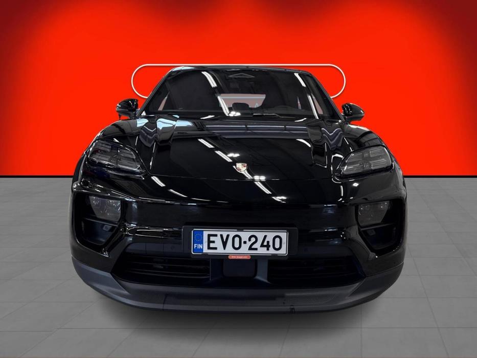 PORSCHE Macan 2024