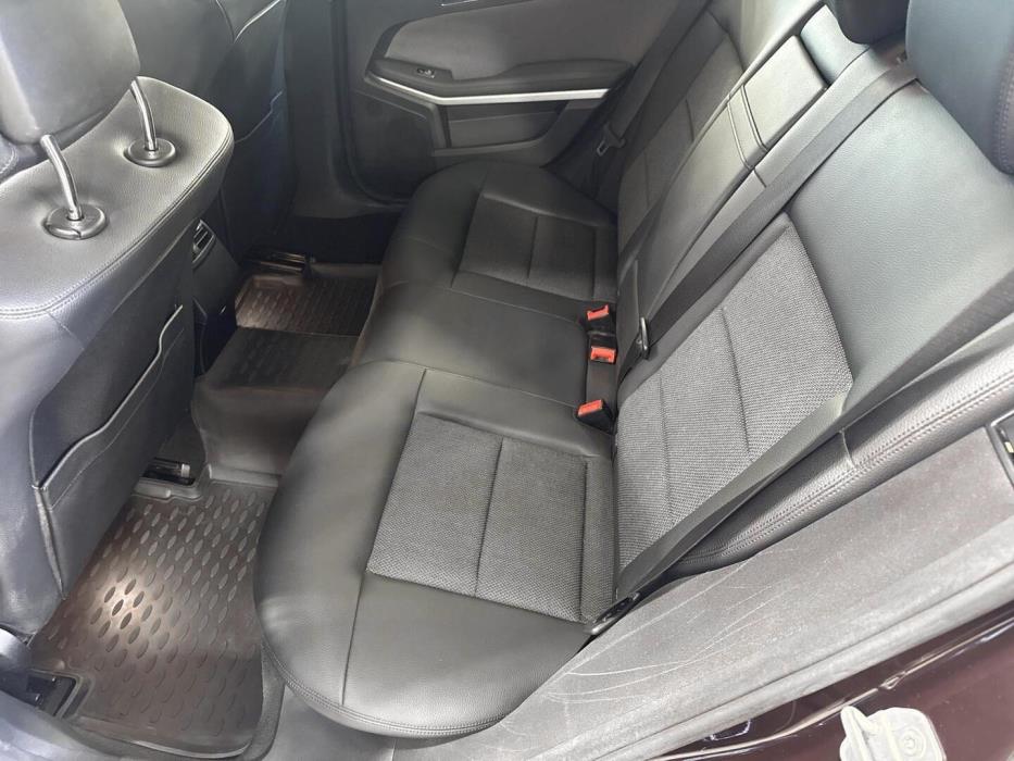 MERCEDES-BENZ E 2010