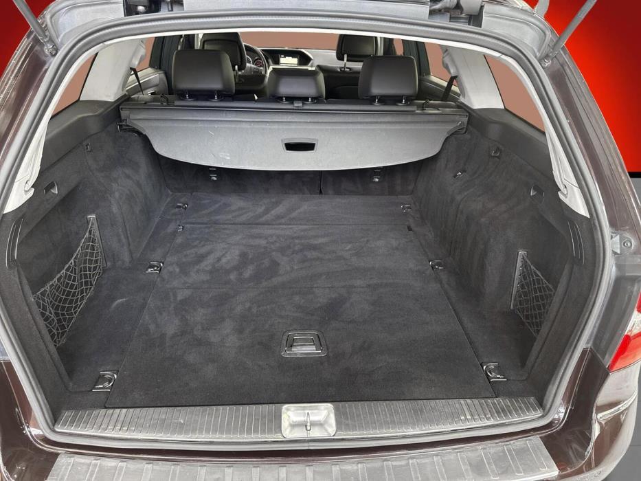 MERCEDES-BENZ E 2010