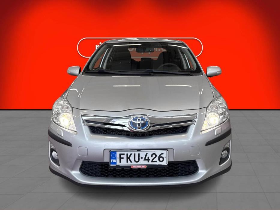 TOYOTA Auris 2012
