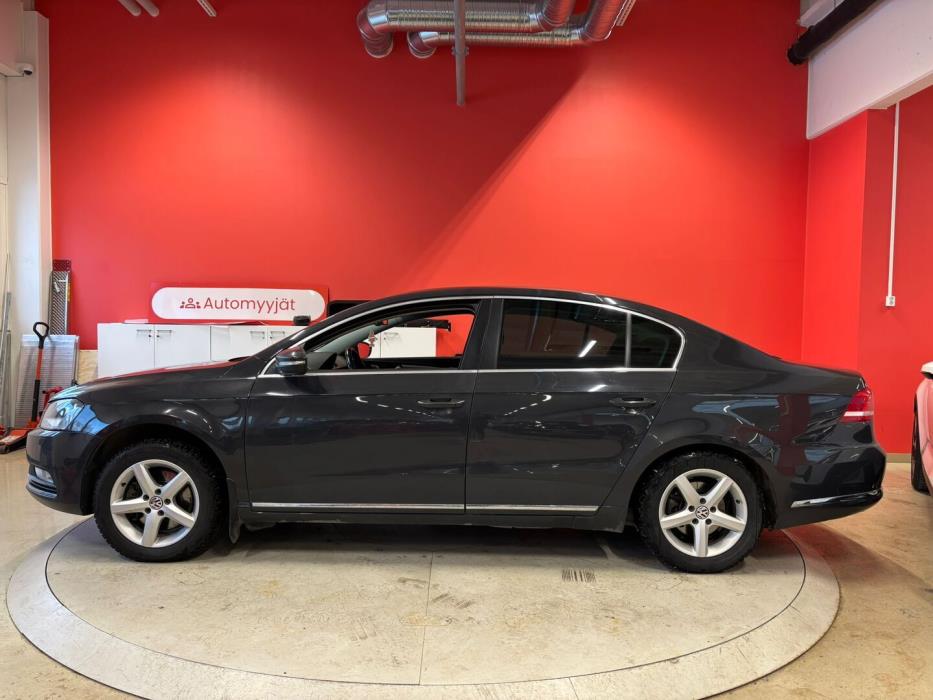 VOLKSWAGEN Passat 2014