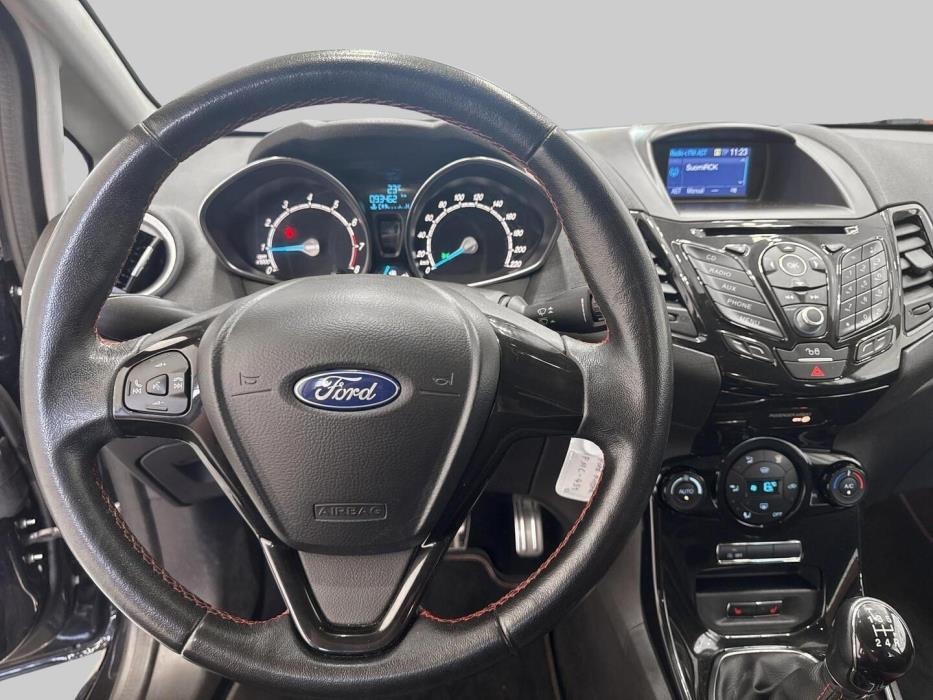 FORD Fiesta 2015