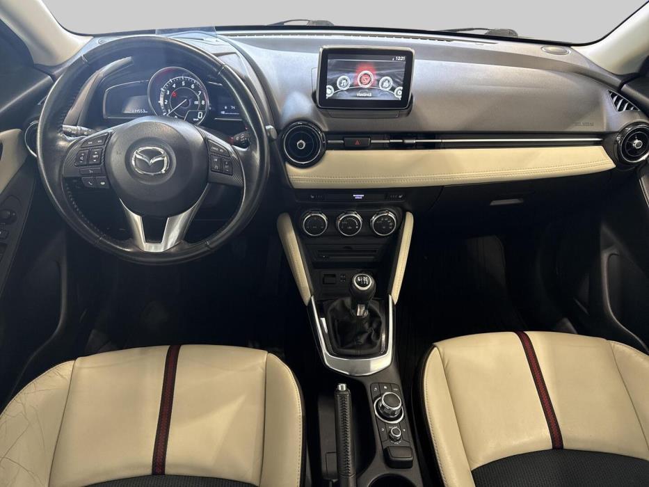 MAZDA 2 2016