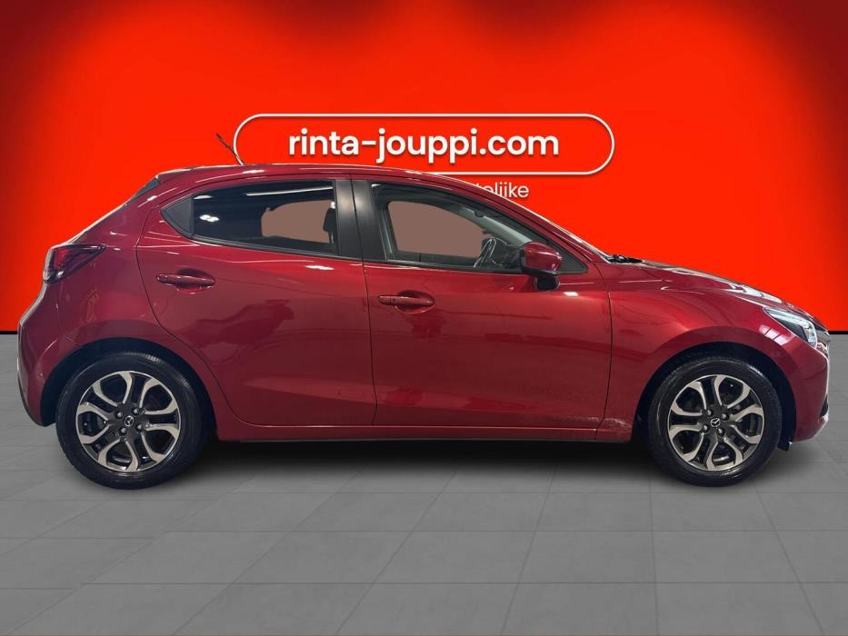 MAZDA 2 2016