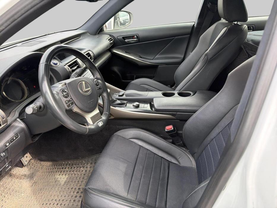 LEXUS IS 2013