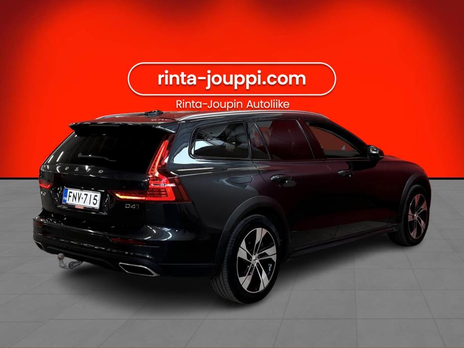 VOLVO V60 Cross Country 2019
