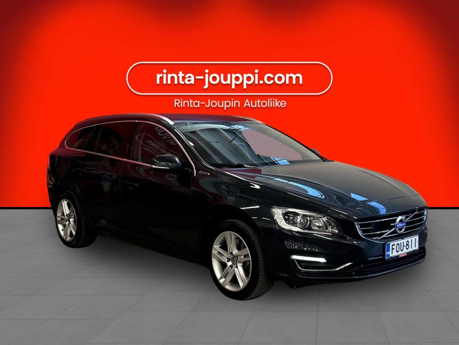 VOLVO V60 2015