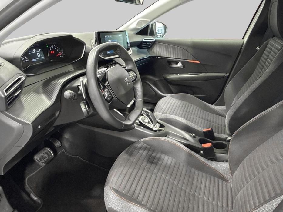 PEUGEOT 208 2022