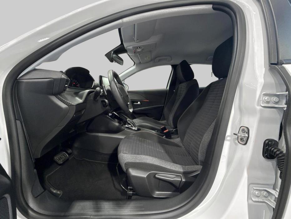 PEUGEOT 208 2022