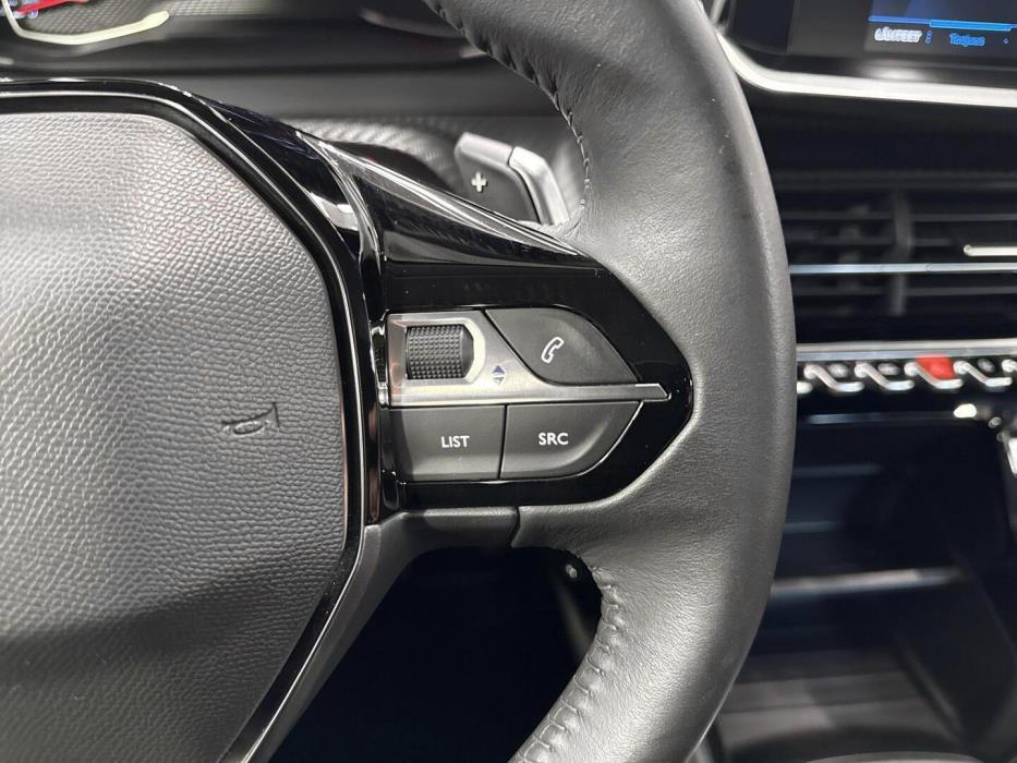 PEUGEOT 208 2022