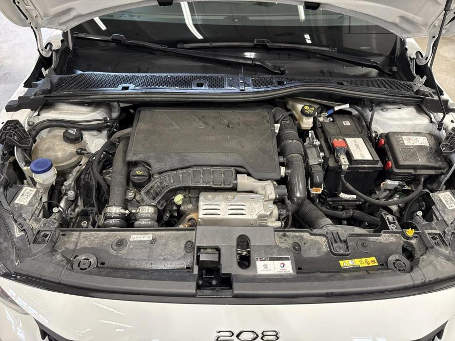 PEUGEOT 208 2022
