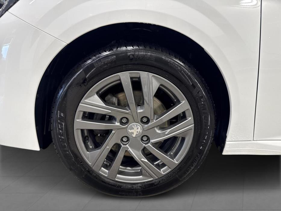 PEUGEOT 208 2022