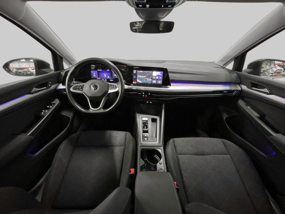 VOLKSWAGEN Golf 2021