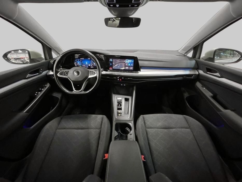 VOLKSWAGEN Golf 2021