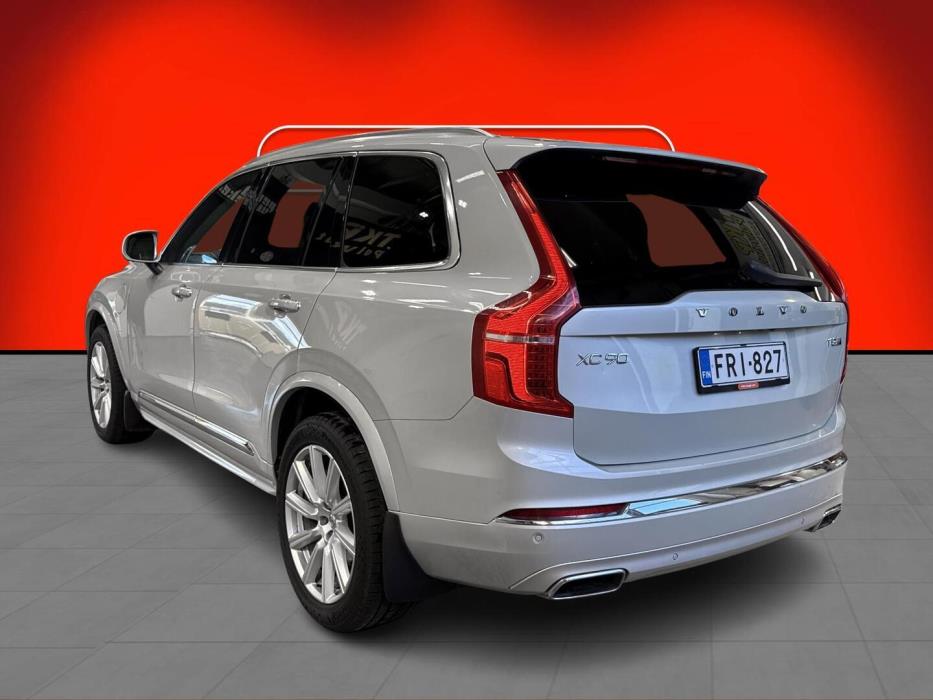 VOLVO XC90 2020
