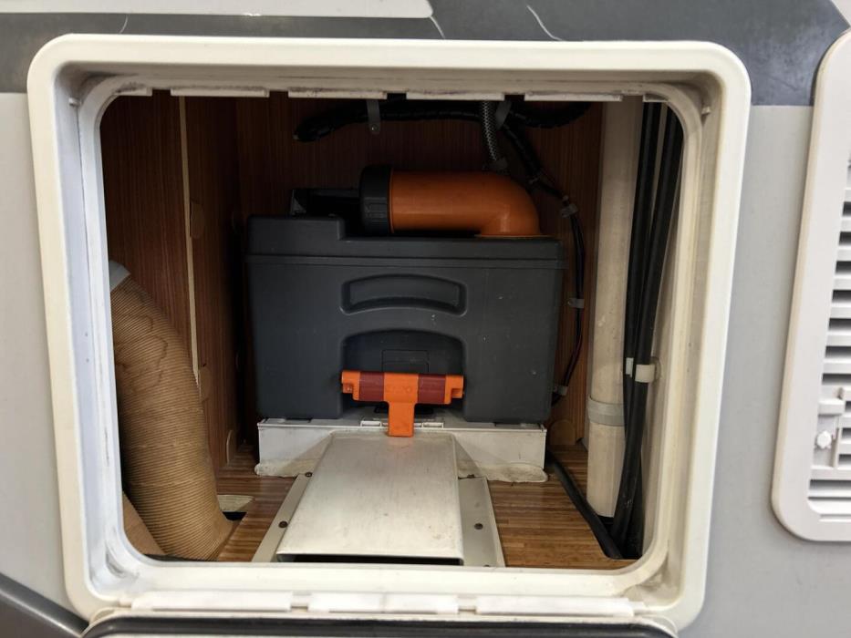 ADRIA Coral S 670SL Supreme 2010