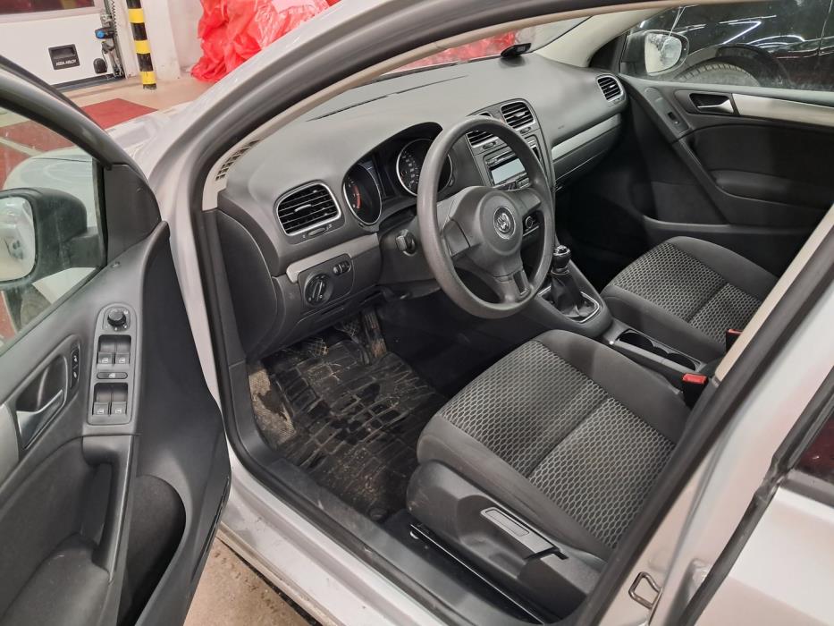 VOLKSWAGEN Golf 2011