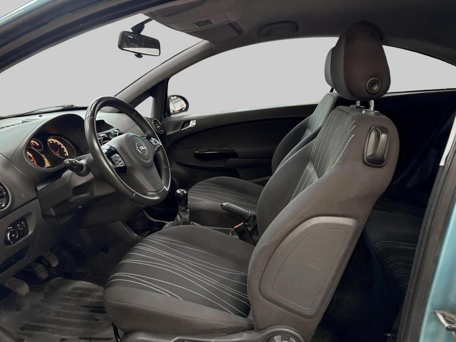 OPEL Corsa 2010