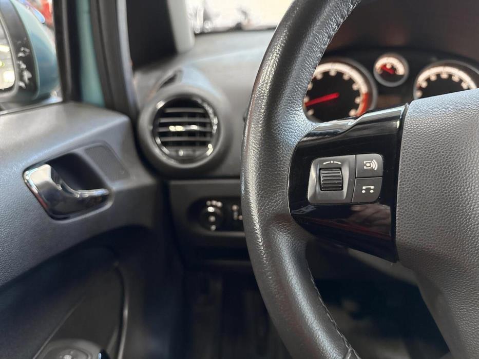 OPEL Corsa 2010