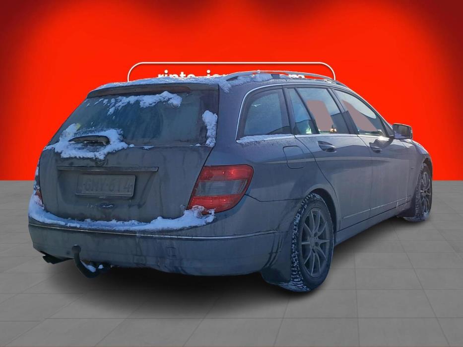 MERCEDES-BENZ C 2011