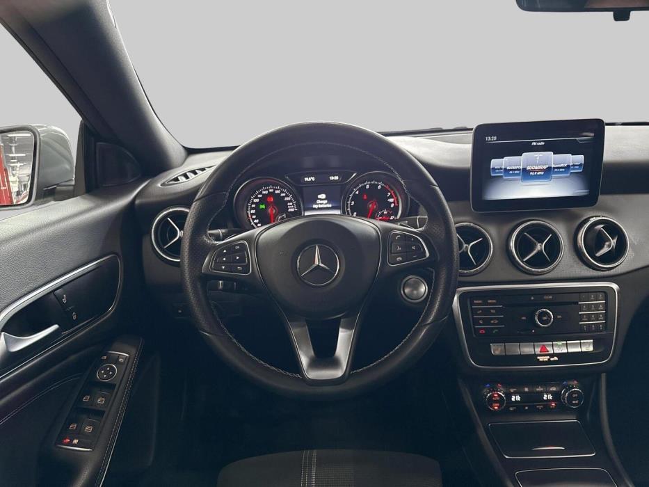 MERCEDES-BENZ CLA 2018