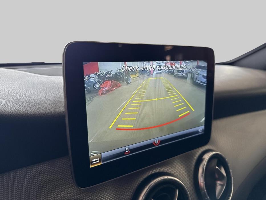 MERCEDES-BENZ CLA 2018