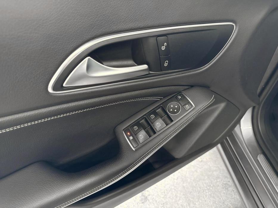 MERCEDES-BENZ CLA 2018