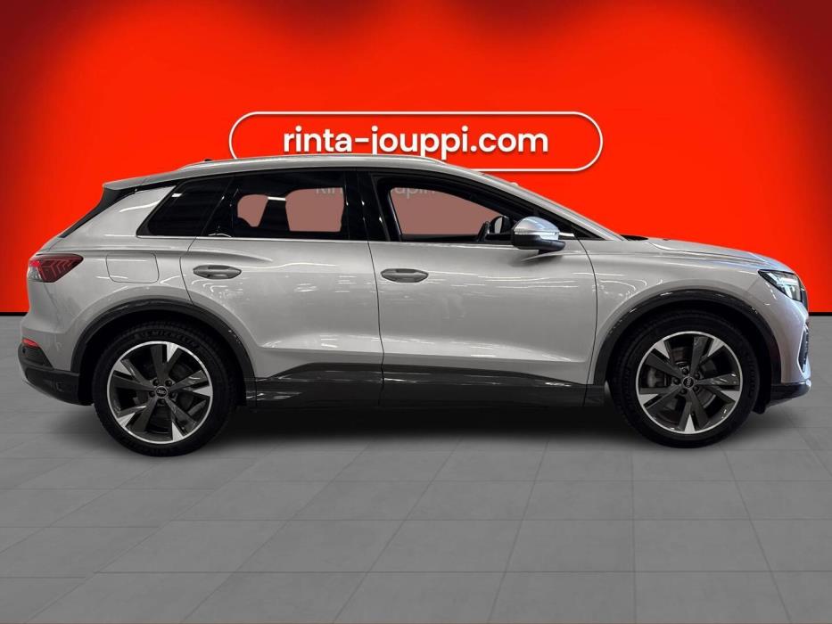 AUDI Q4 e-tron 2022