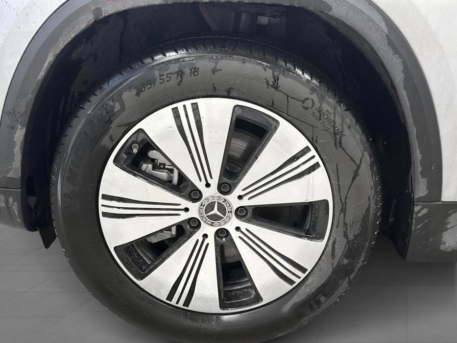 MERCEDES-BENZ EQA 2025