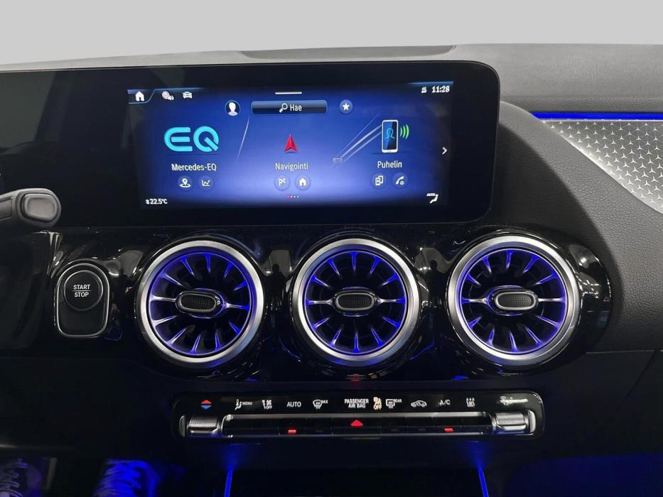 MERCEDES-BENZ EQA 2025