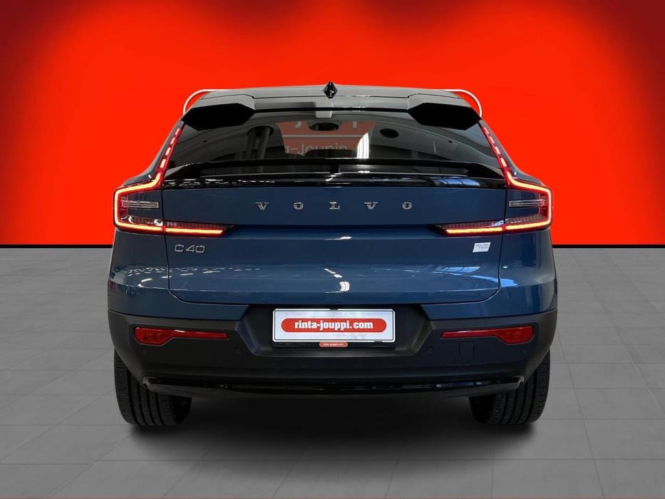 VOLVO C40 2021