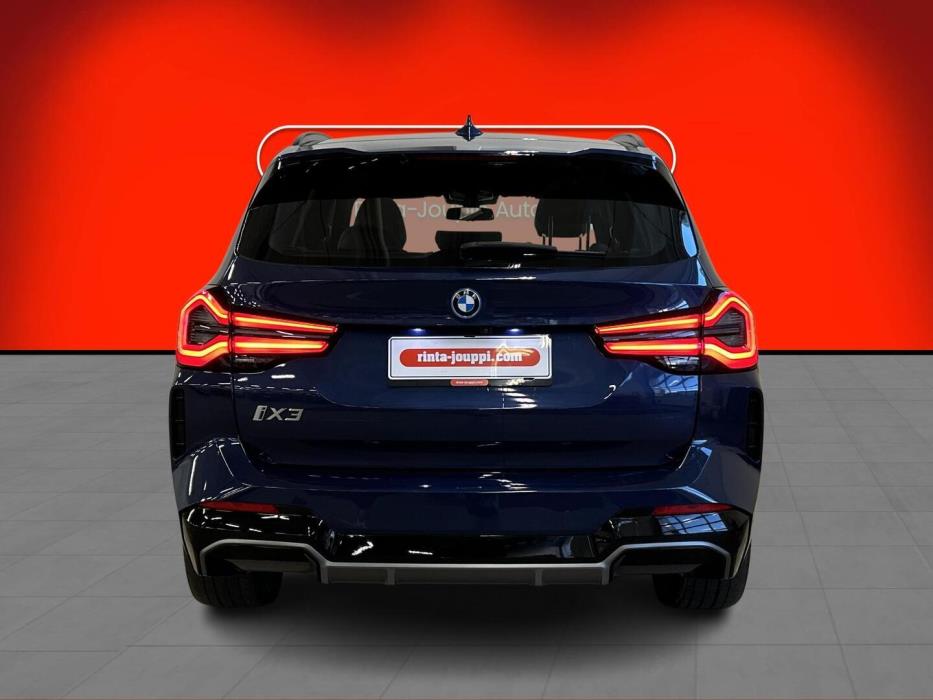 BMW iX3 2023