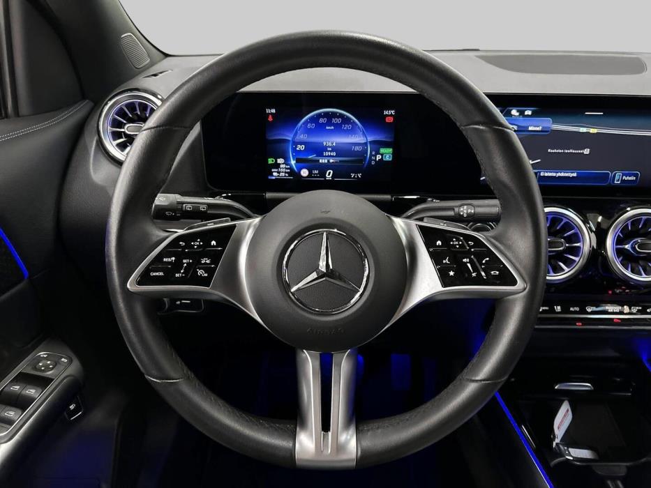 MERCEDES-BENZ EQA 2024