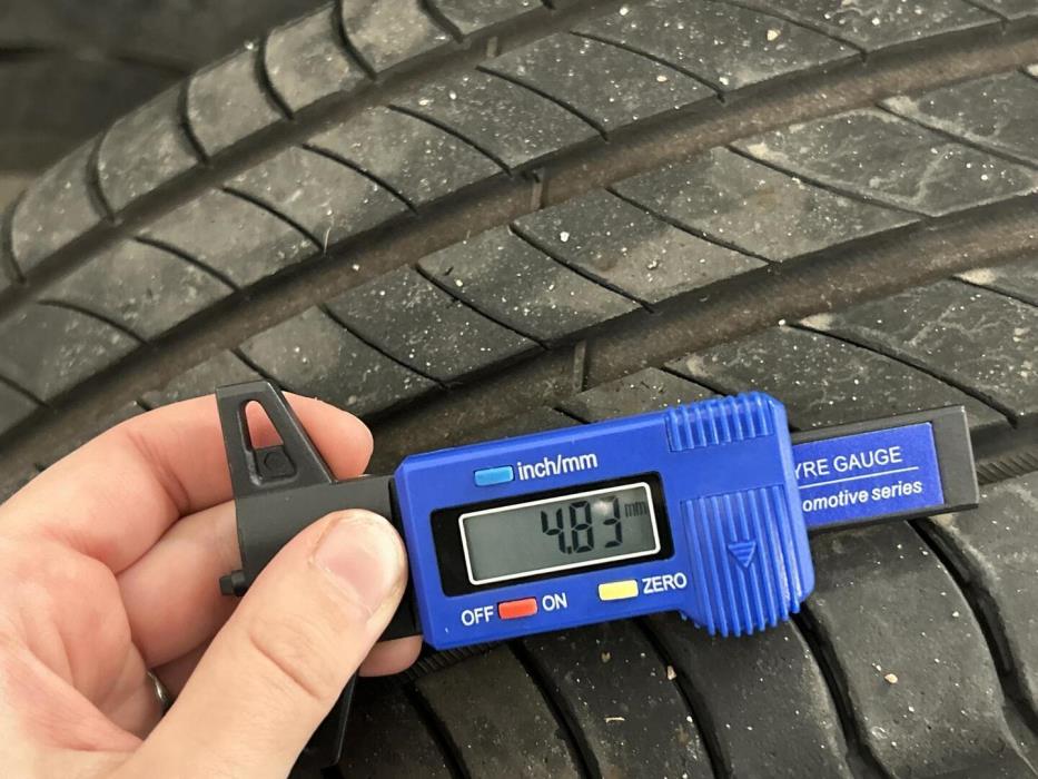 MERCEDES-BENZ EQA 2024