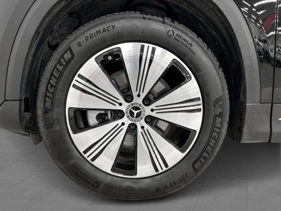 MERCEDES-BENZ EQA 2024