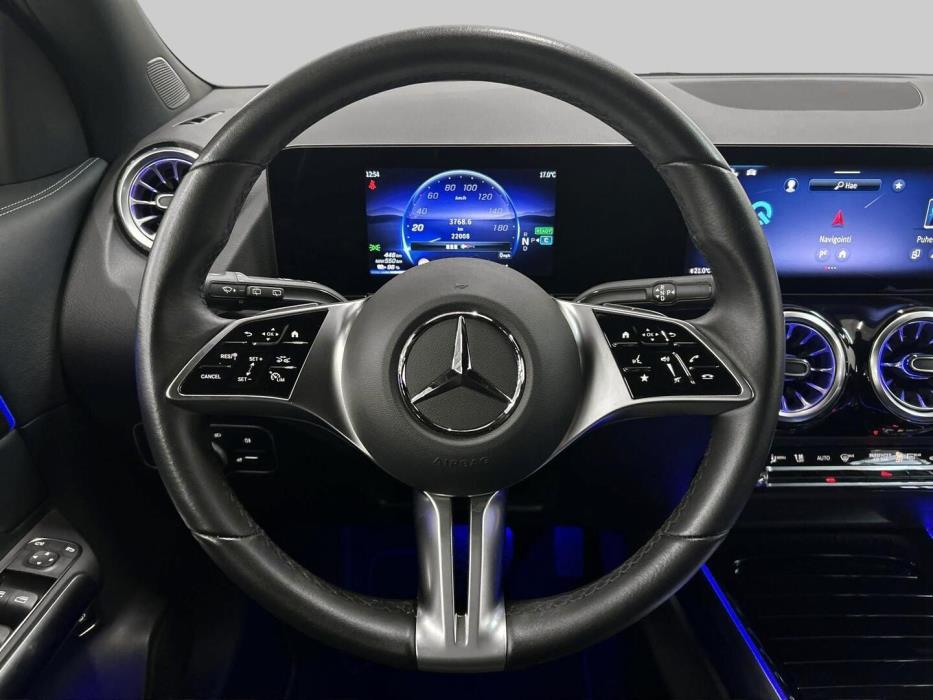 MERCEDES-BENZ EQA 2025