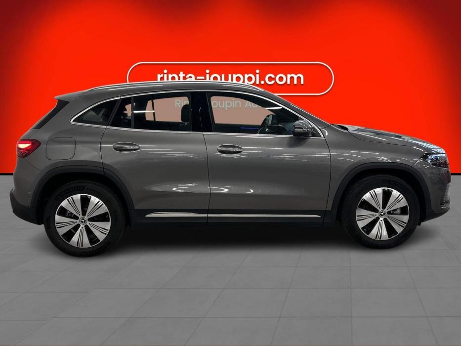 MERCEDES-BENZ EQA 2025