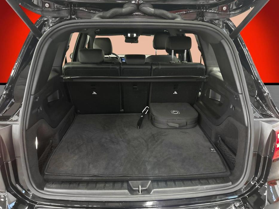 MERCEDES-BENZ EQB 2024