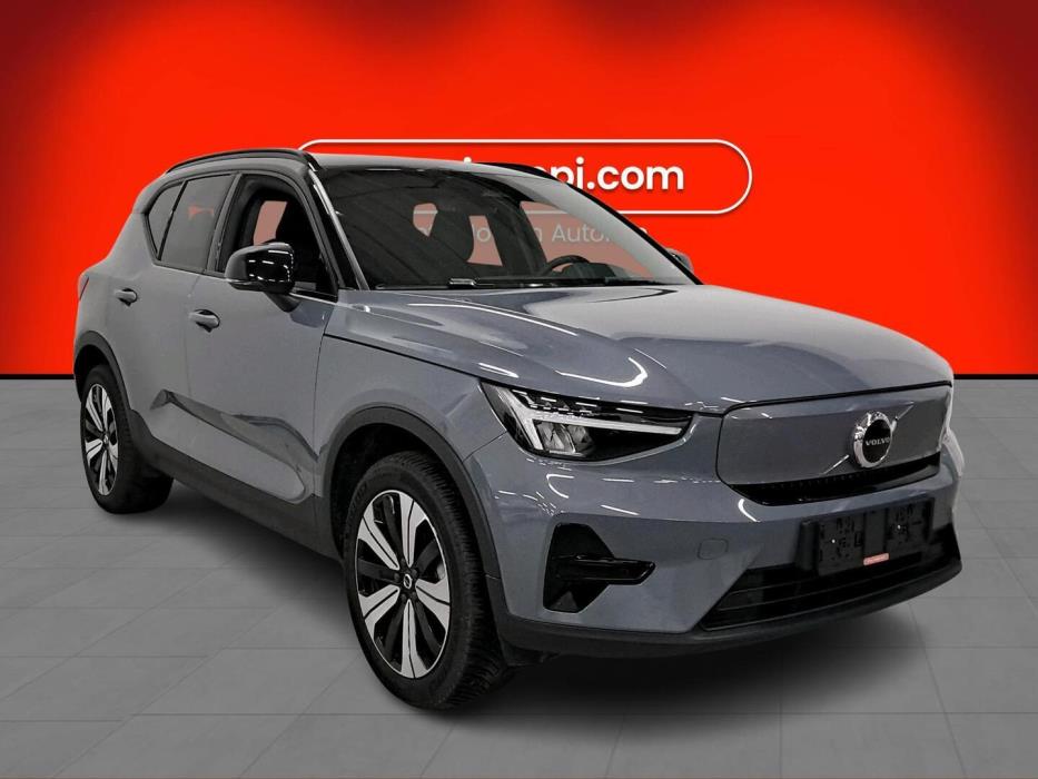 VOLVO XC40 2022