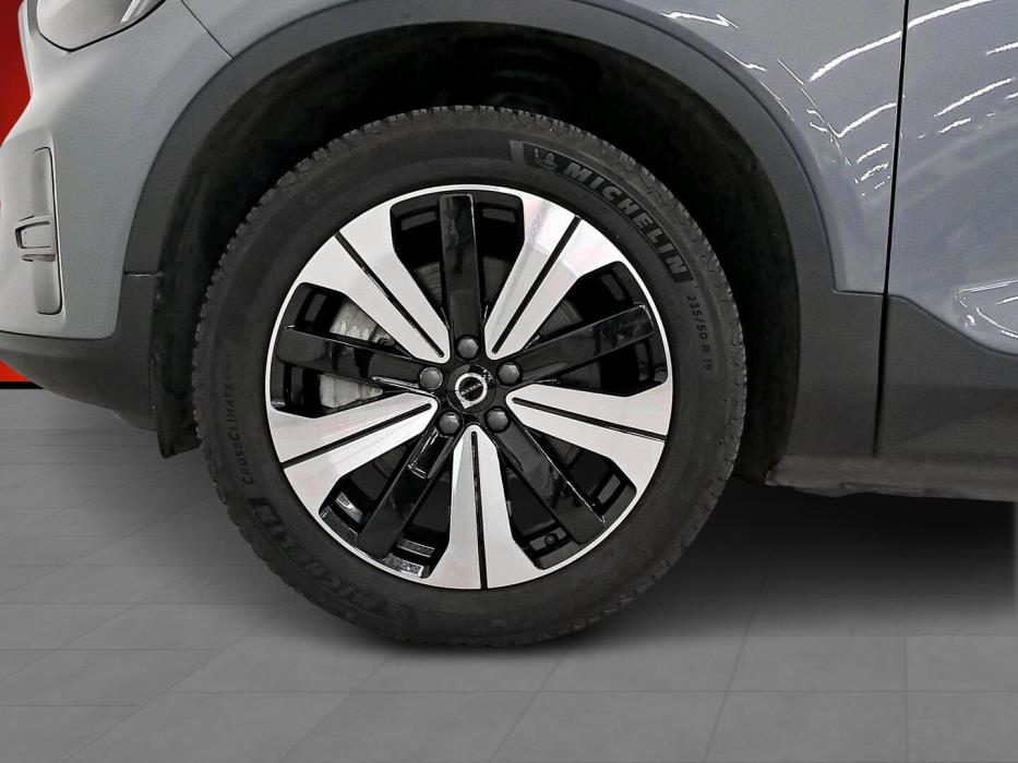 VOLVO XC40 2022